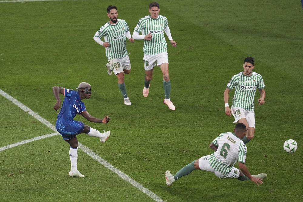 意媒：罗马赴英格兰进行集训，将在英格兰队训练基地进行训练